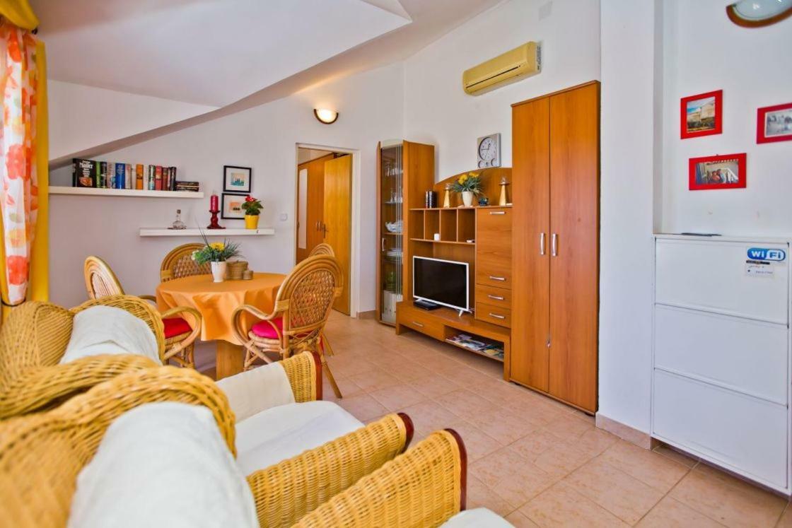 Apartments Jacky Хвар Екстер'єр фото
